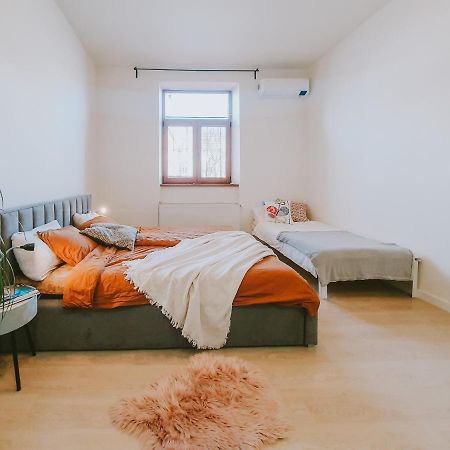 Priestranny Apartman V Centre Košice Eksteriør bilde