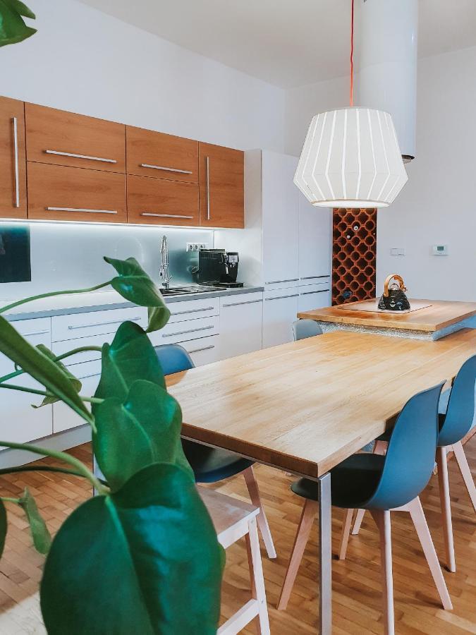 Priestranny Apartman V Centre Košice Eksteriør bilde
